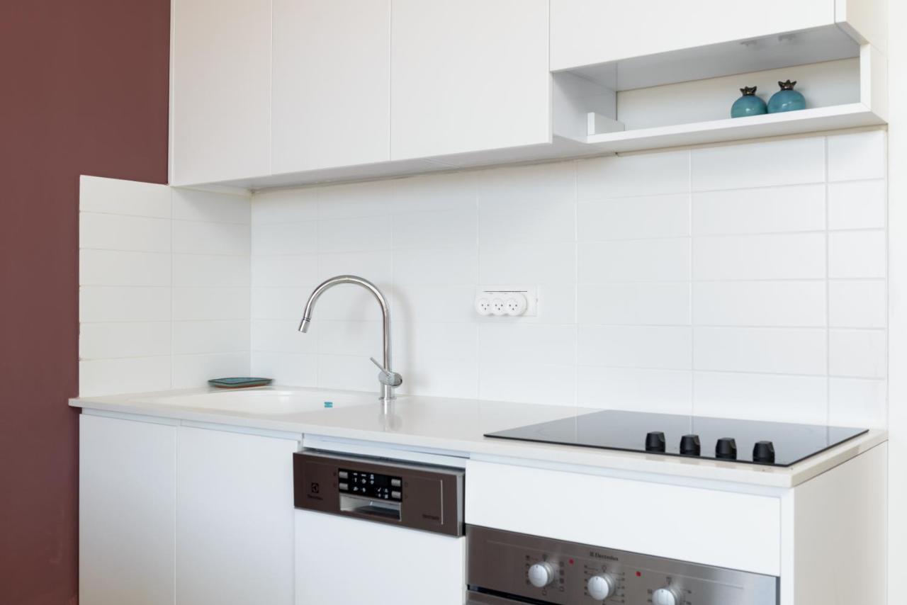 Апартаменты Bright & Modern 2Br With Balcony On Dizzengoff Тель-Авив Экстерьер фото