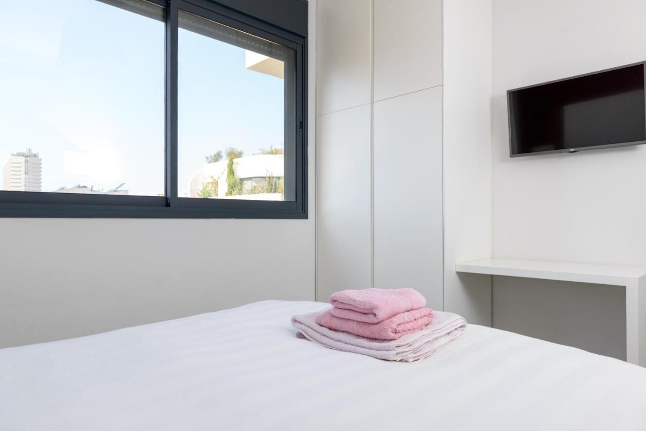 Апартаменты Bright & Modern 2Br With Balcony On Dizzengoff Тель-Авив Экстерьер фото